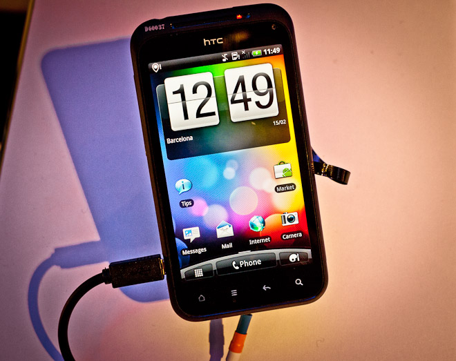 Hands On With HTC Incredible S   Gadget Lab   Wired