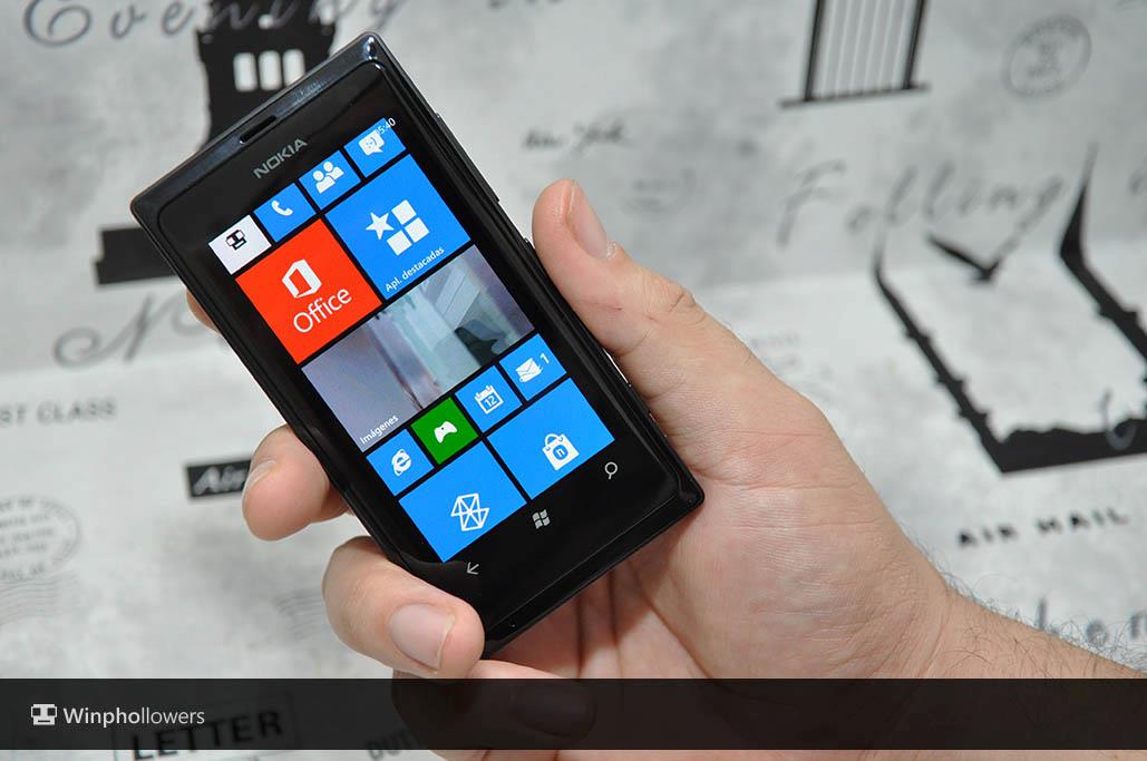 Nokia Lumia 505 Unboxing Video